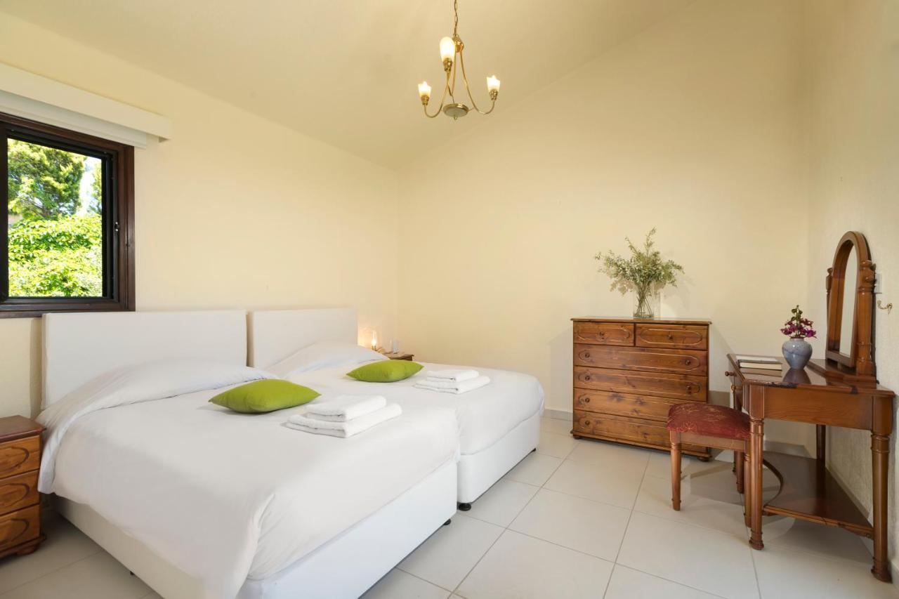 Resitour - Kamares Village Paphos Eksteriør bilde